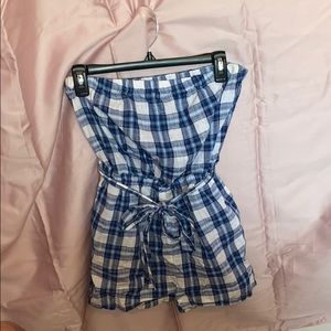 Forever 21 cute strapless romper!